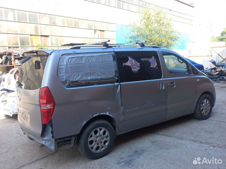 В разборе Hyundai h1 2.5 АКПП 2013г.в