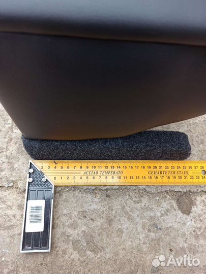 Подлокотник