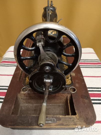 Швейная машинка singer, ручная