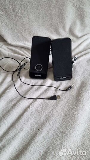 Компактные колонки Sven 320