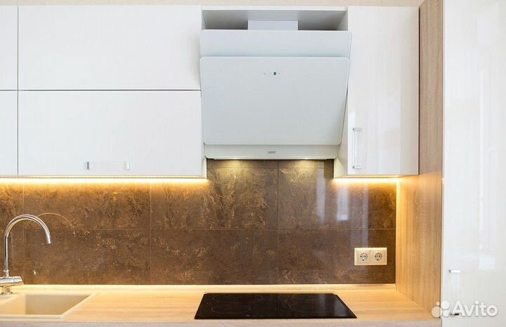 Кухонный гарнитур в стиле модерн