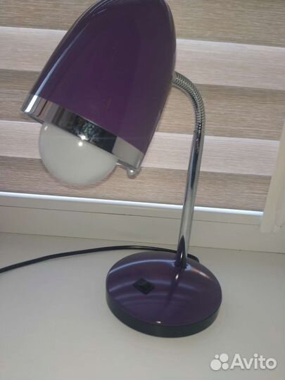 Лампа настольная