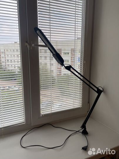 Лампа настольная