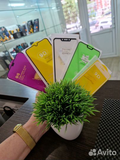 Защитные стекла iPhone, Samsung, Honor, Xiaomi