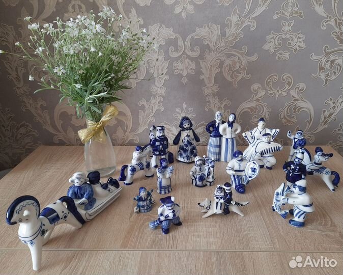 Статуэтки Гжель