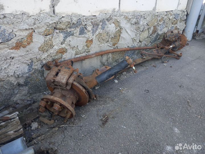 Передняя балка в сборе