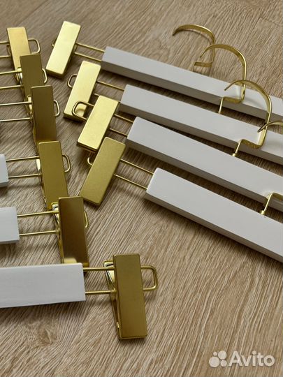 Вешалки для одежды 10шт