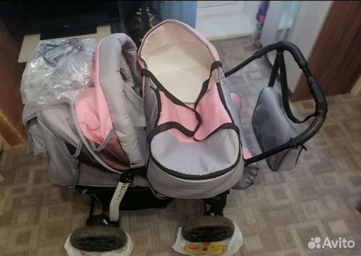 Коляска Amelia 2 в 1 почти Новая