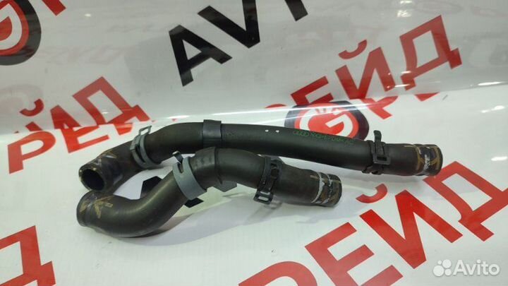 Трубка системы охлаждения Volkswagen Passat 3C5