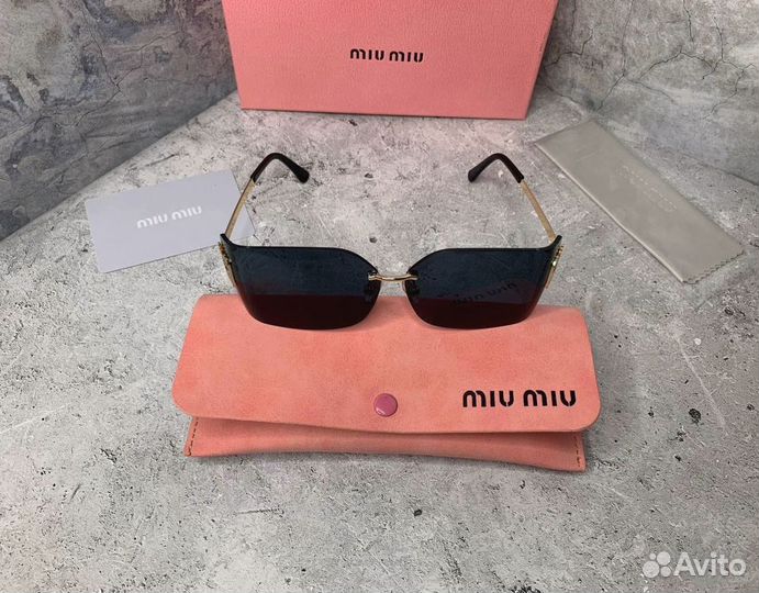 Очки Miu Miu с фyтляром