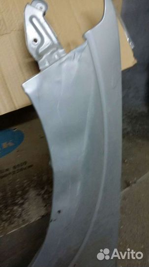 Переднее левое крыло Nissan Pathfinder R51