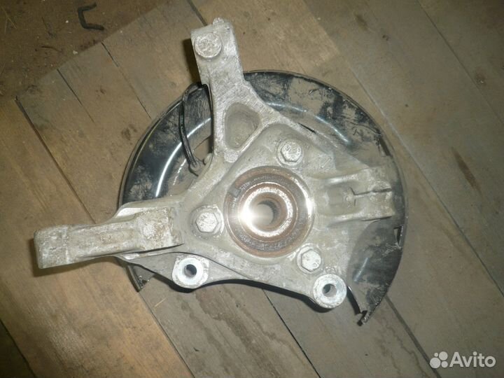 Кулак-ступица правый Chevrolet Cryze