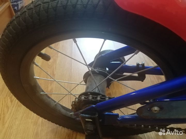 Детский велосипед 4-х колесный