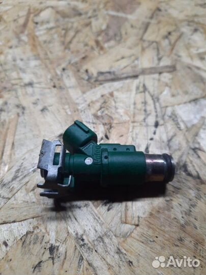 Форсунка Peugeot 206 хэтчбэк 5 дв. 1.4 KFW 2006