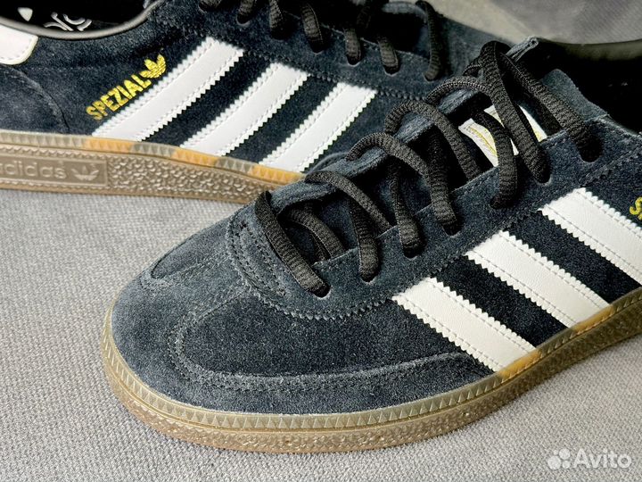 Кеды Adidas Handball Spezial черные в наличии