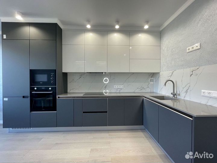 Кухонный гарнитур угловой в потолок на заказ