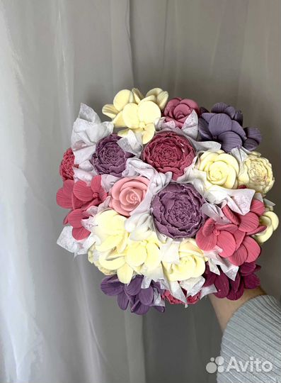 Сладкий подарок девушке