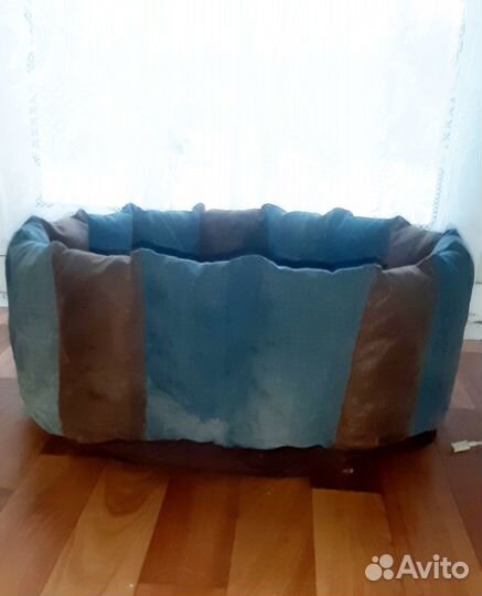 Лежанка для кошек и маленьких собачек