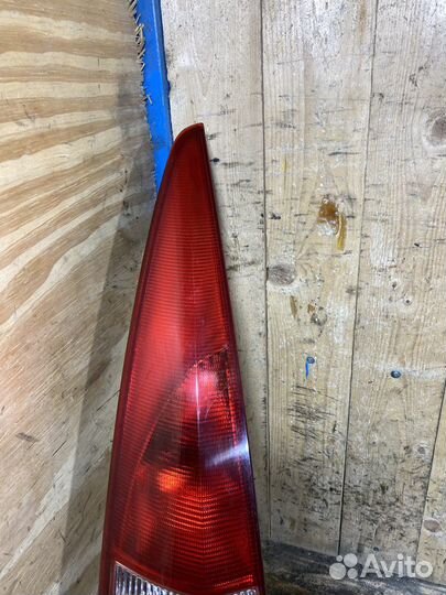 Фонарь задний левый Ford Mondeo 3 Арт. 110935