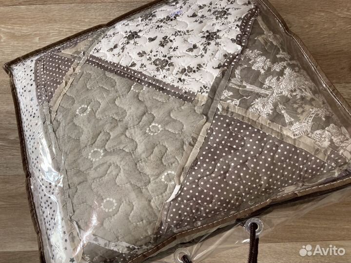 Подарочный комплект (одеяло + наволочки)