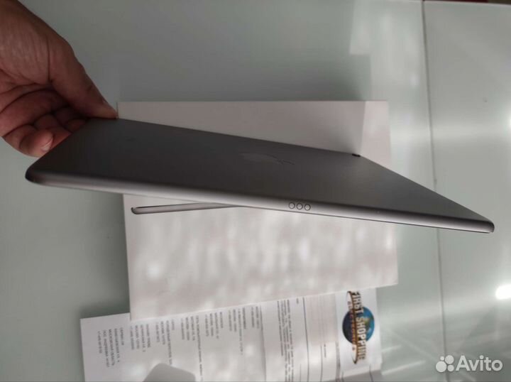 iPad pro 9 7 wifi + cellular 32 Gb