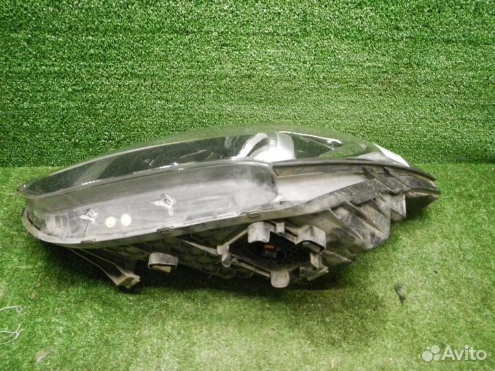 Фара левая Hyundai Santa Fe