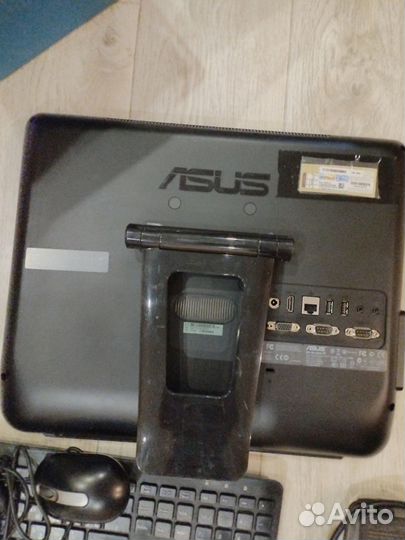 Компьютер моноблок asus ET 16121