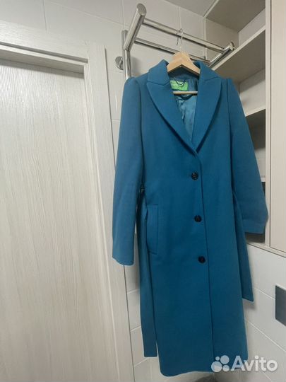 Пальто женское United Colors of Benetton