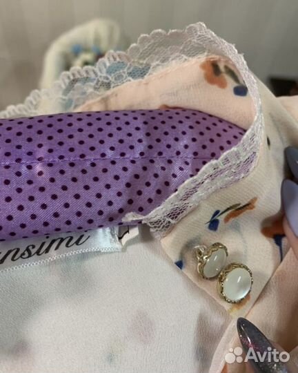 Футболка, платье, кеды