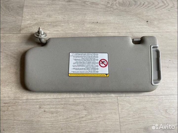 Козырек солнцезащитный правый Kia Ceed 2007-2012