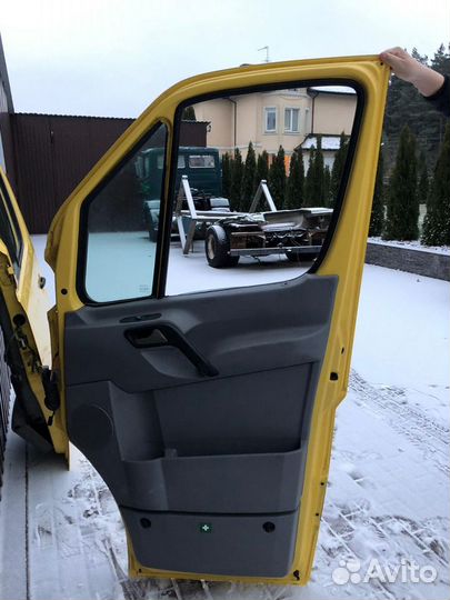 Дверь передняя к Мерседес Спринтер