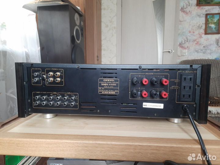 Onkyo Integra A-819RX