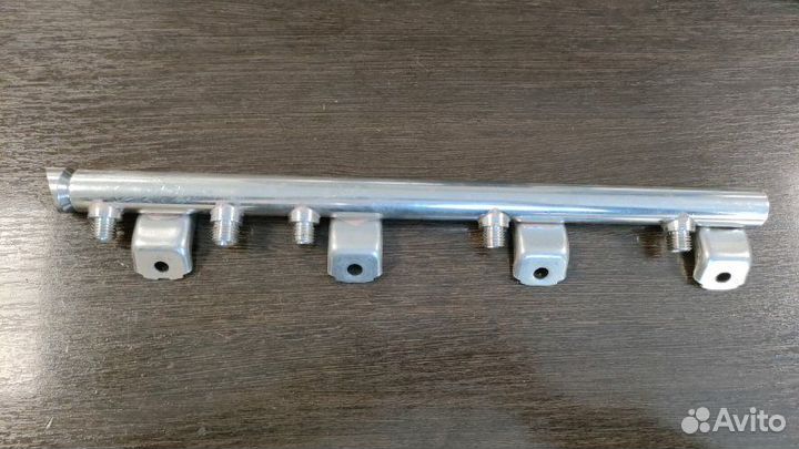 Топливная рампа правая Bmw X6M E71 S63B44A 2009