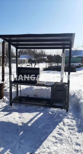 Мангал с крышей