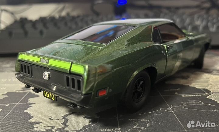 Коллекционные модели 1/24 M2