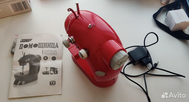 Швейная машинка Помощница