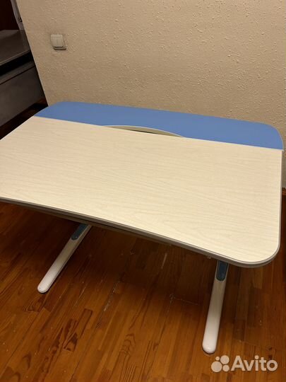 Стол письменный / парта школьная