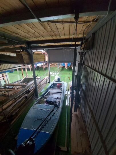 Машиноместо, 13 м²