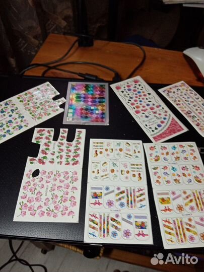 Наклейки для ногтей