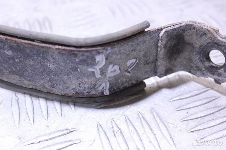 Крепление бензобака Opel Corsa C