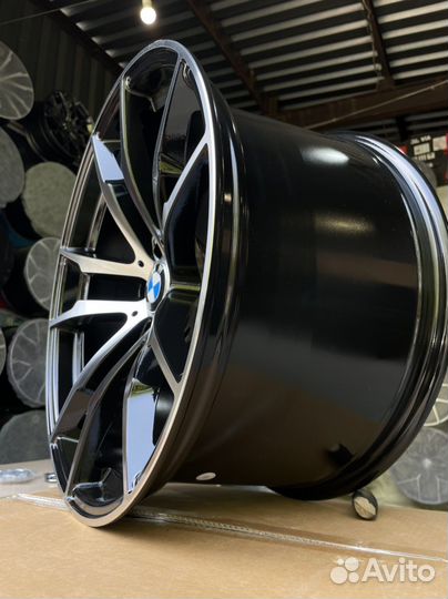 R20 BMW 611 M-стиль X5 E70 F15 X6 E71 F16 5х120