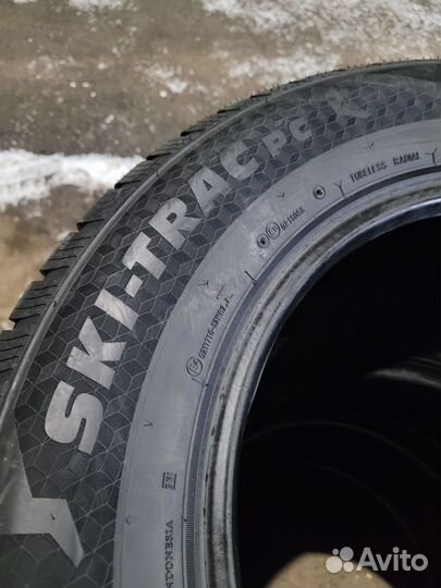 Armstrong Ski-Trac PC 185/60 R15 88H