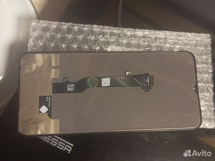 Мобильные телефоны на запчасти