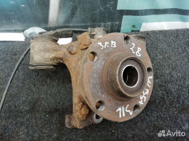 Ступица задняя левая VW Passat B5+2000-2004 год