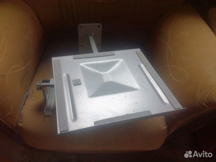 Кронштейн для телевизора