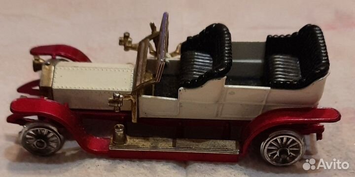 Машинки модельки