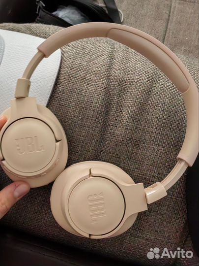 Беспроводные наушники jbl