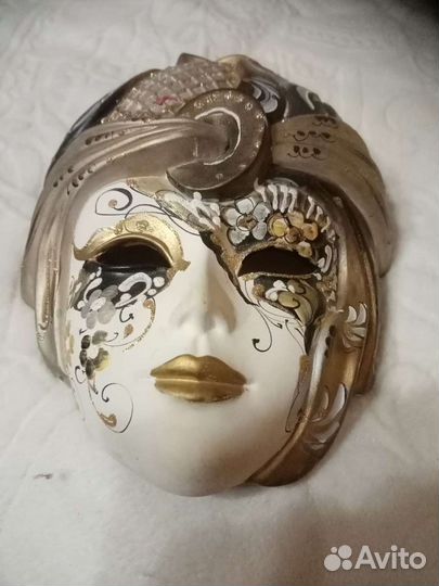 Венецианская маска