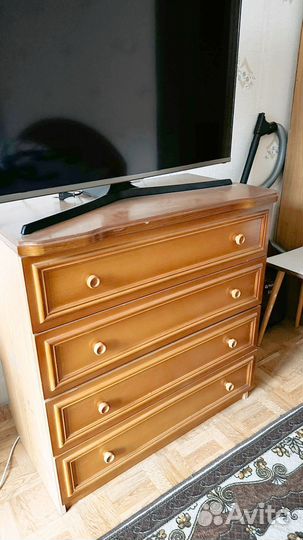 Набор мебели из дерева