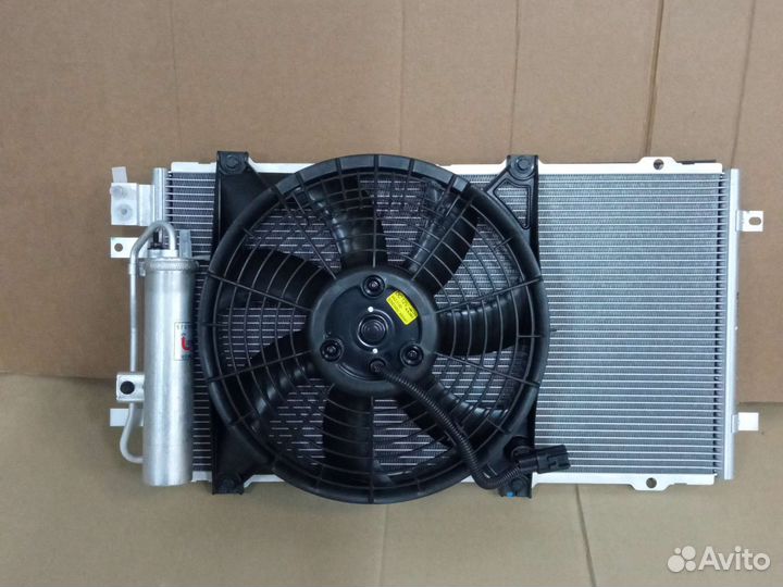 Продам радиатор кондиционера LADA гранта